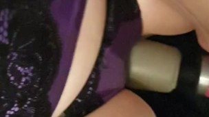 Buzzing myself with my Doxy whilst watching porn
