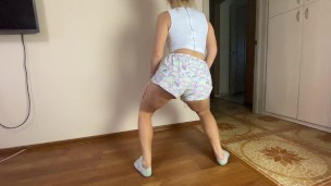 TWERKING