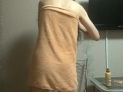 сестра моей девушки пытается соблазнить меня расхаживая по дому без трусиков 6/16