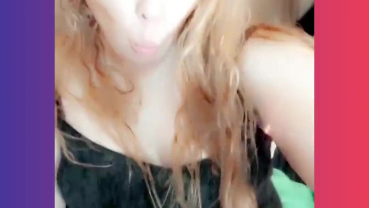 Buceta piscando em um filtro Snapchat - Vídeo de sexo grátis - RedTube