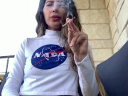 Smoking Outside w Banksie!