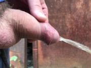 Писаю в подворотне - Screenshot 5 of 16 - Boy Pissing