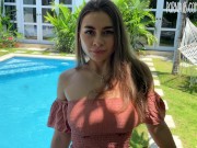 Сводная сестра показывает как открыть кокос в ноябре - Screenshot 1 of 16 - Big Boobs