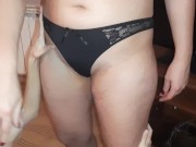 Нюхает и облизывает мои трусики, которые я носила неделю - lesbian_illusion 5/16