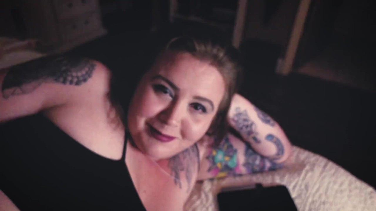 Lo-Fi Stoner BBW Goddess Golly Bells Slow-Mo Belly Play and Feeding - Free Sex Video - RedTube