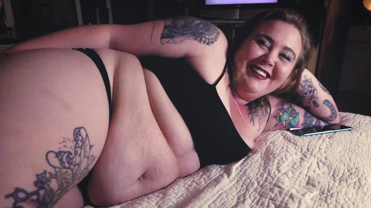 Lo-Fi Stoner BBW Goddess Golly Bells Slow-Mo Belly Play and Feeding - Free Sex Video - RedTube