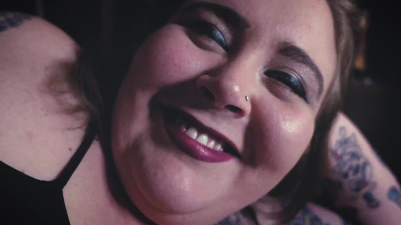 Lo-Fi Stoner BBW Goddess Golly Bells Slow-Mo Belly Play and Feeding - Free Sex Video - RedTube