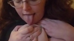 Quick titty peak