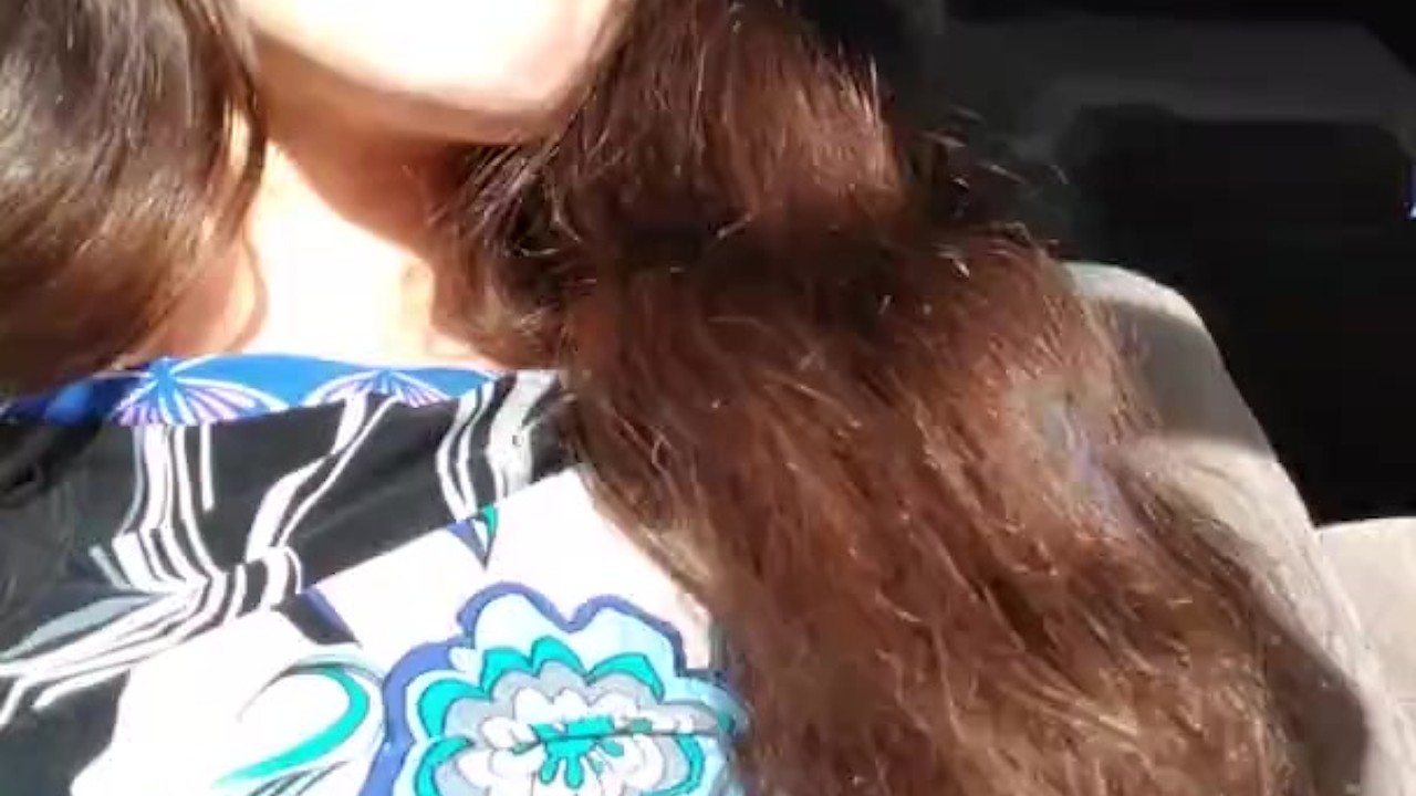 Pinkmoonlust Public Flashes ONE NIPPLE in a Very Bad Place While Talking Nervously & Looking Scared - Darmowe seks wideo - RedTube