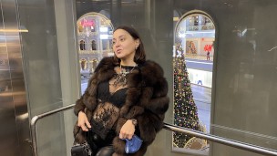 Dangerous blowjob on the road and in the men's restroom in the mall - public!