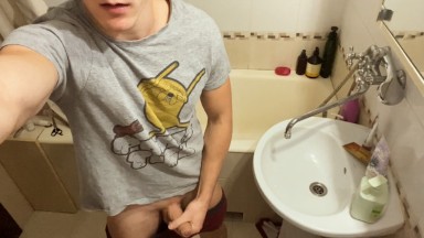 Young Guy Jerks Off a Dick in His Neighbor's Toilet AHAH