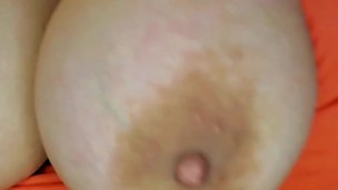 Bouncing My Titties (and testing out some new lighting options)