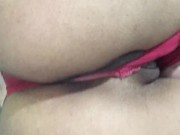 Vizinha chegou a calcinha pro lado e meteu bronca na siririca no seu bucetão molhado 7/16