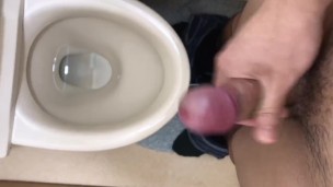 久しぶりの射精、たくさん出ました。