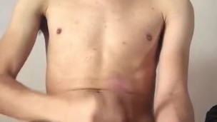 Teen Jerking - Bouncing Full Balls 