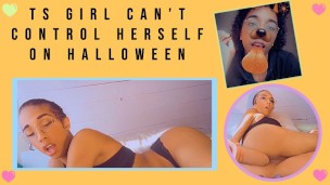 Garota transgênero não consegue se controlar no Halloween - 4K