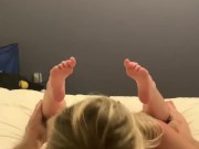 Bambi Bold Give A Phenomenal Blowjob With Her Feet In The Air Wrinkling Her Soles 9/16