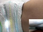 001 寝転がっておむつにおもらし。膨らんだおむつが良い感じ（パンパース） - Screenshot 1 of 16 - HD