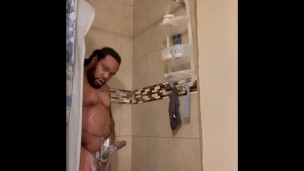 Want to see Mr BHTC cum in the shower? 