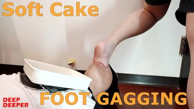 Extremely deep - You like cake? Alright, give it to you and swallow my feet.