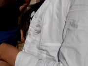 SE LA CHUPO A UN VIGILANTE DE UN VIÑEDO MIENTRAS PASEABA