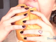 Eating A Sandwich PREVIEW 6/16