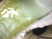 015 パンパースにたくさんおしっこ！おむつが吸収しきれません！ - Screenshot 13 of 16 - Pee