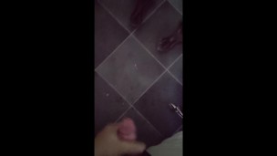 I cum for a minute straight