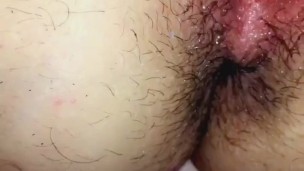 Chatte déchiré au dildo XXL