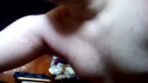 Артем сам себе дрочит ногами дрочит пылесосом self suck autofellatio self footjob