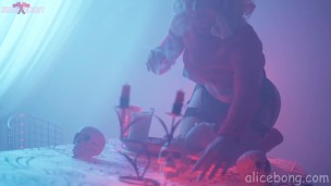 Сабрина с большими сиськами трахается в попку AliceBong