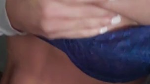 Big tits bounce