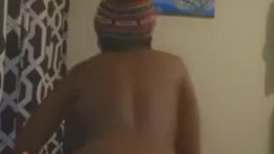 Shaking ass