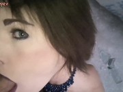 Heißes Gothicgirl, nach Facefuck bekommt sie es in den Arsch