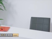 Brazzers - Busty Milf Michelle Thorne Fucks Her Daughter’s Boyfriend Sam Bourne 3/16