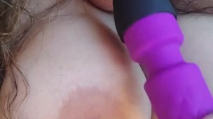 Lil-Ryda bunda grossa Latina com tanto tesão, deseja que seu brinquedo seja a coisa real 