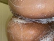 Mommy taking a shower!!  5/16