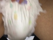 019 おむつを巻き付けてオナニーしたら…もぉ我慢できない…！ - Screenshot 13 of 16 - Pee