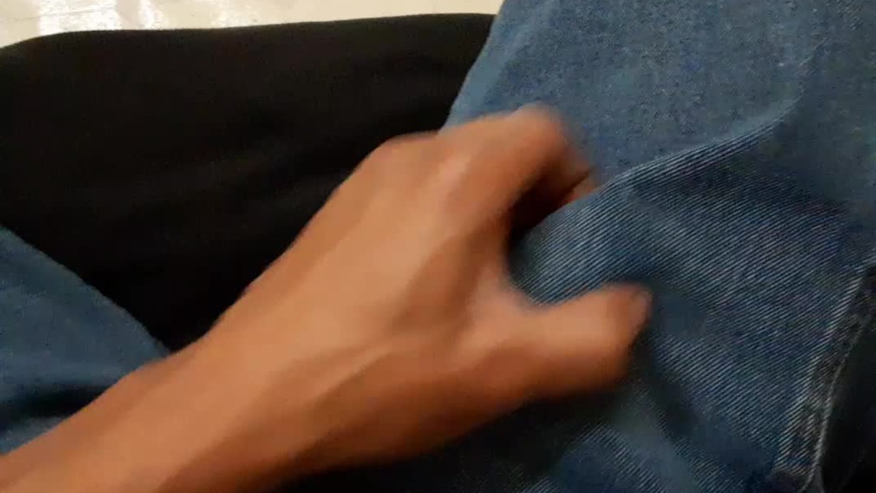 Rubbing & Teasing Throbbing Hard Cock (Cum in Pants) - Video di sesso gratis - RedTube