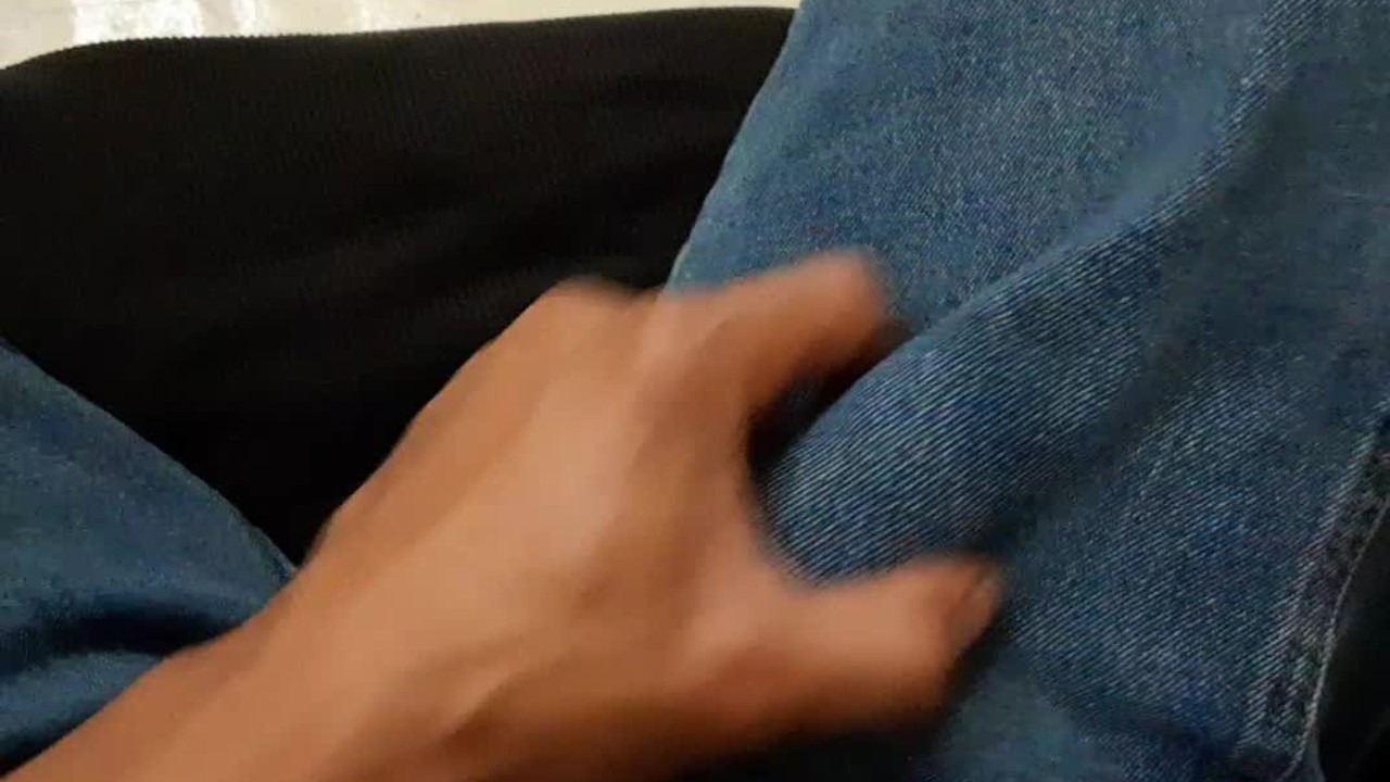 Rubbing & Teasing Throbbing Hard Cock (Cum in Pants) - Video di sesso gratis - RedTube