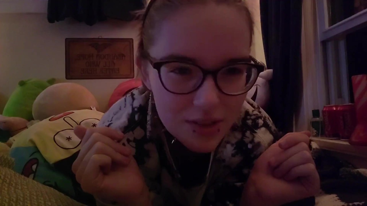 (Extra long) slutty smoke with me and fingering - Free Sex Video - RedTube