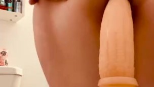 watch me fuck myself 
