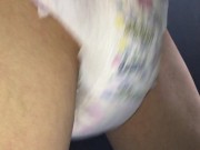 026 おしっこしたおむつを新しいおむつの上に履いて、おもらしオナニーしました！その1 - Screenshot 5 of 16 - Diaper Pee