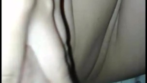 Mi novia muestra su conchita mojada