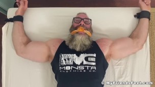 Bearded hairy hunk daddy Rick has his bare feet tickled