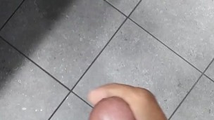 Black dick jerk off 