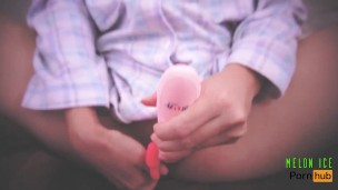 Melon Ice - ช่วยตัวเองตอนตื่นนอนค่ะ (Thai Asia Teen Morning Masturbation Squirt)