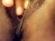 She so wet. 