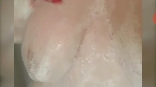 Saopy shower time