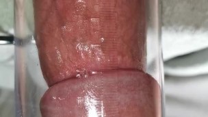 10 min of penis pump